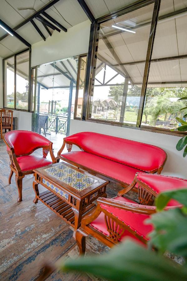 Ninad Homestays Karjat Exterior foto